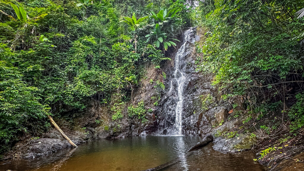 Langkawi travel guide:  durian perangin waterfall